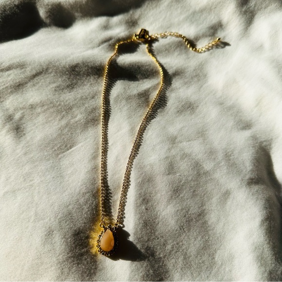 β
Kate Spade New York Gold-Tone Teardrop Crystal Pendant Necklace β
- Picture 14 of 17